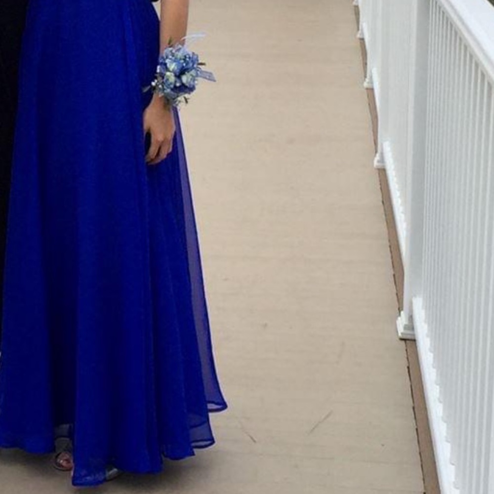 BLUSH - Prom Dress - Picture 2 of 10